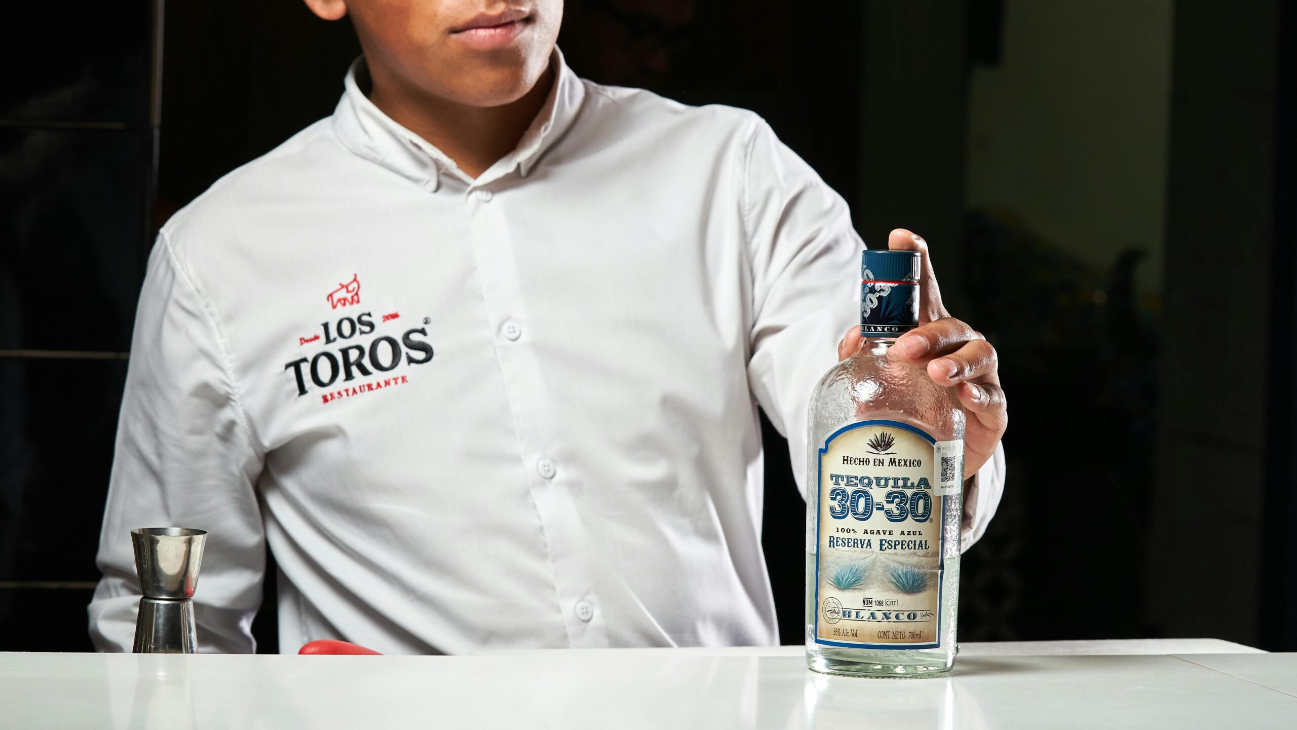 UNIFORMES CORPORATIVOS BORDADOS